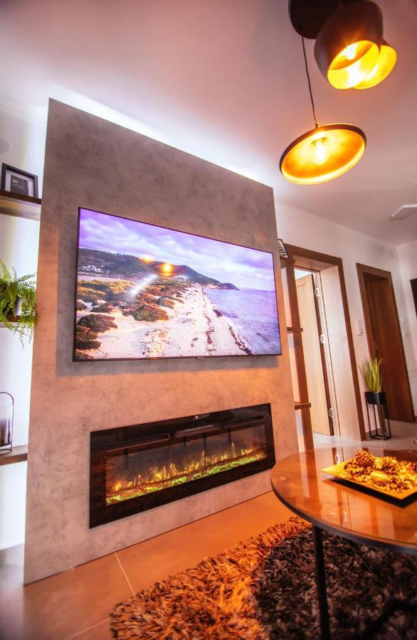 Royal Luxury Apartment Versec Kültér fotó