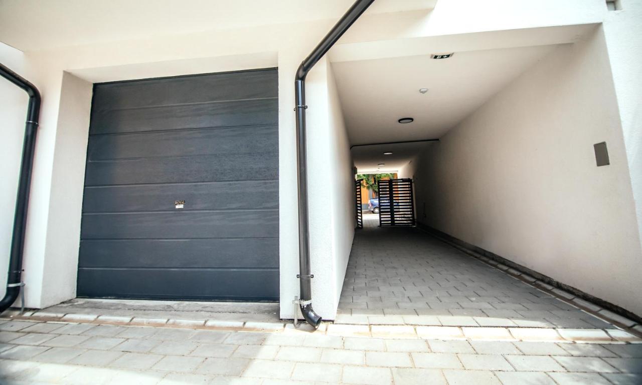 Royal Luxury Apartment Versec Kültér fotó